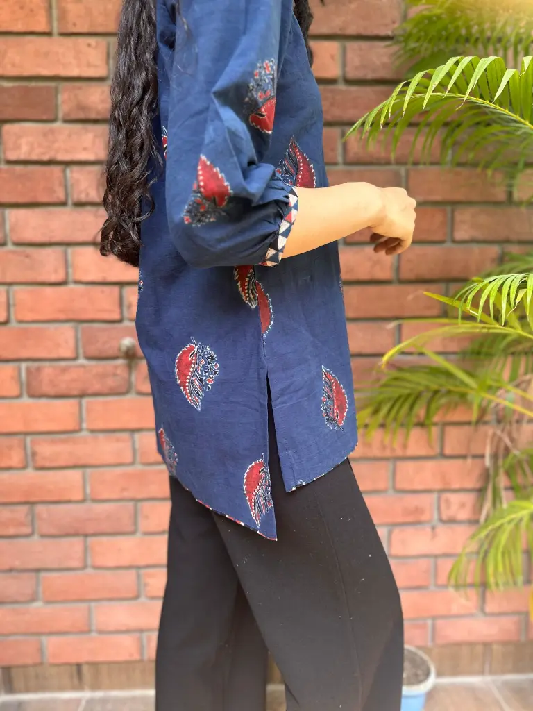 blue short kurti 2.webp