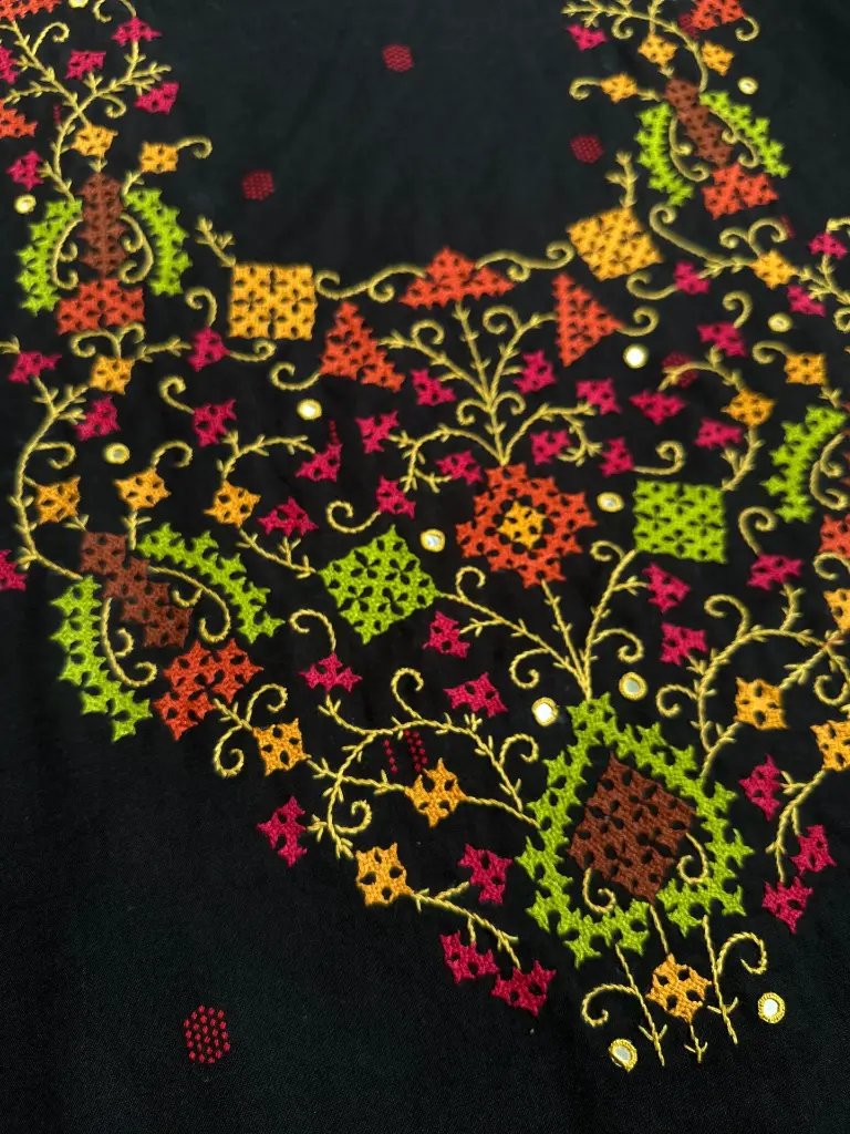 black bawadiya 4.webp