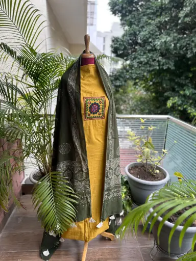 Mustard Kurta with Olive Green Dupatta 